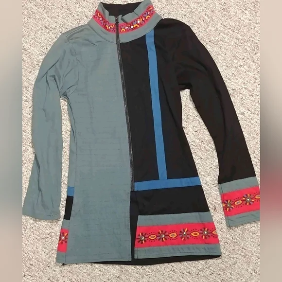 Leopards & Roses jacket - Picture 2 of 7